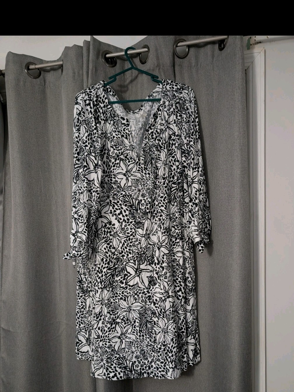 Lilly Pulitzer Black and White Floral Long Sleeve Dress